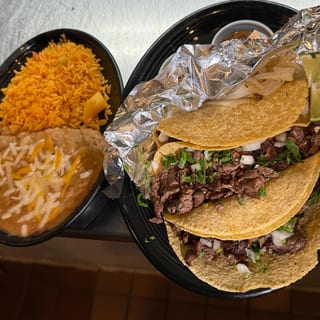 Tacos de Carne Asada